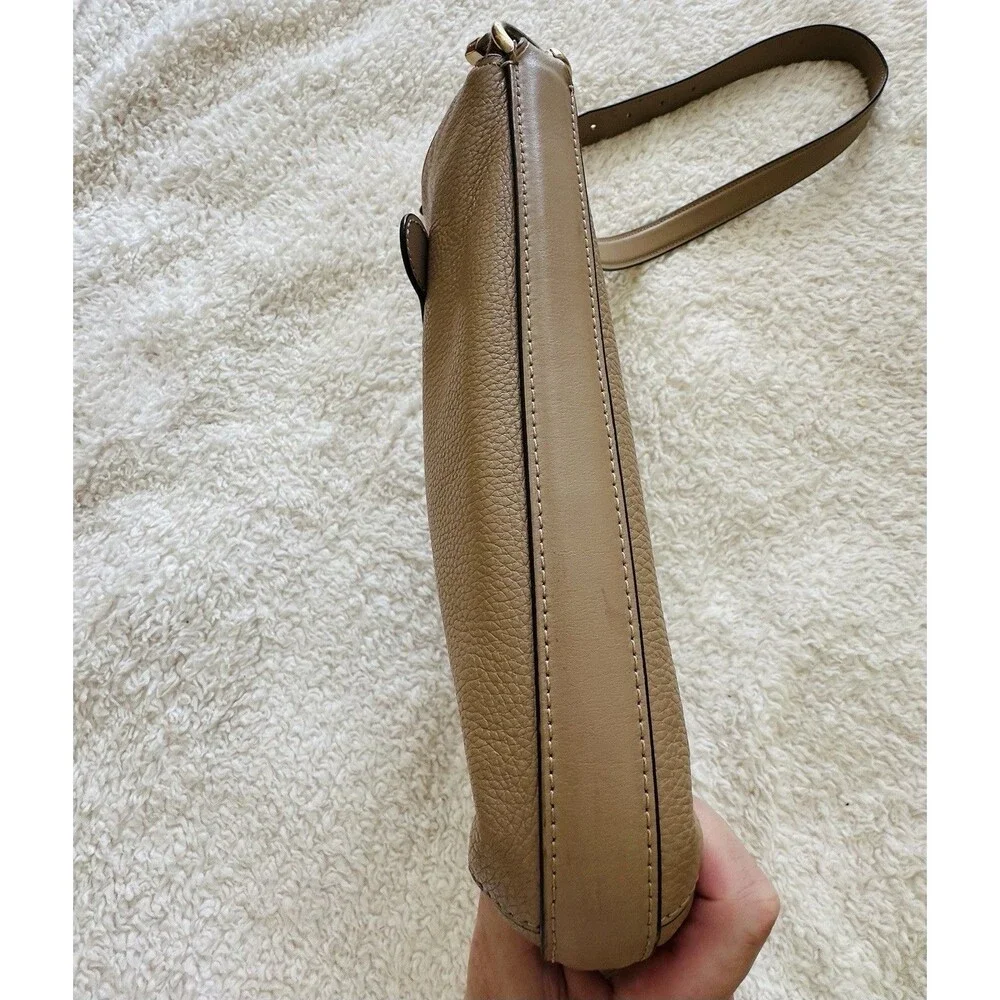 Coach Mae Beige Pebble Leather File Crossbody Shoulder Bag Med 34823 - New $328
